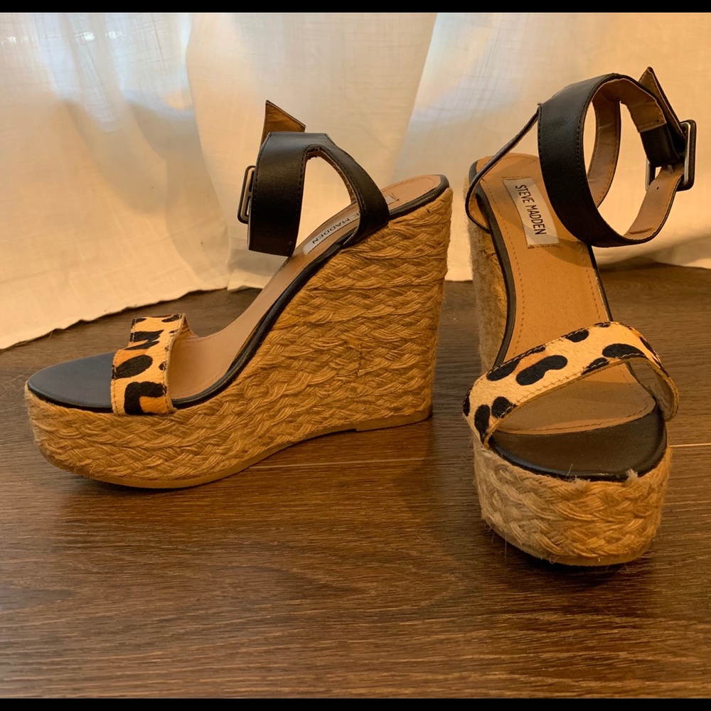 Steve Madden Hamptin Leopard Wedge